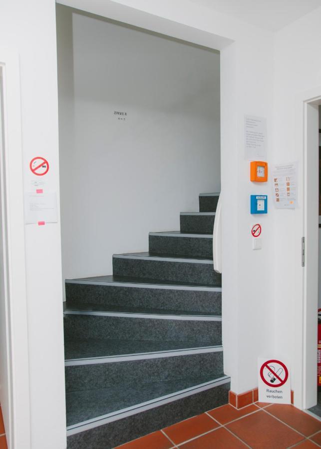 Gaestehaus Vigliarolo Gewerblich Jedes Zimmer Eigenes Bad Gemeinschaftskueche إلمسهورن المظهر الخارجي الصورة