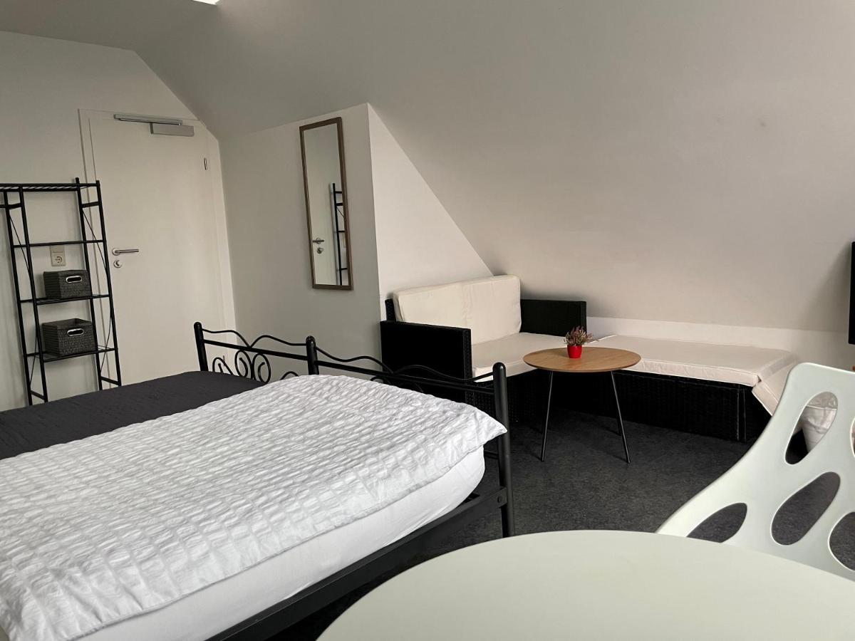 Gaestehaus Vigliarolo Gewerblich Jedes Zimmer Eigenes Bad Gemeinschaftskueche إلمسهورن المظهر الخارجي الصورة